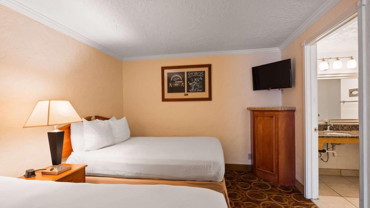 Sturgis Lodge And Suites Exterior photo